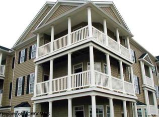 2416 Suncrest Vlg, Morgantown, WV 26505