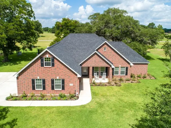 2538 Lakeside Dr, West Columbia, TX 77486