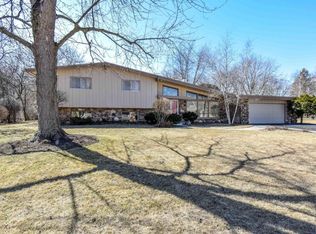 1141 W Montclaire Ave, Glendale, WI 53217