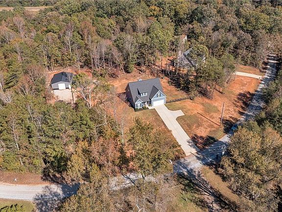 2nd image of 2100 Westbrook Rd
