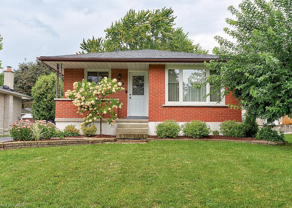 1st image of 210 Shelley Dr