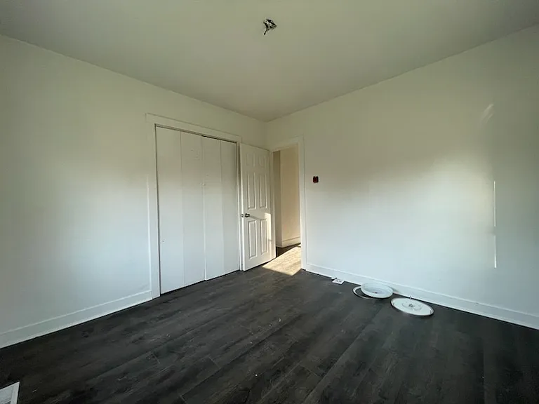2201 E Harvard Ave — Photo 13