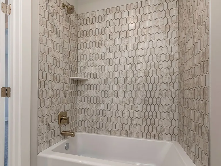 32 W College Ave #202 — Photo 20