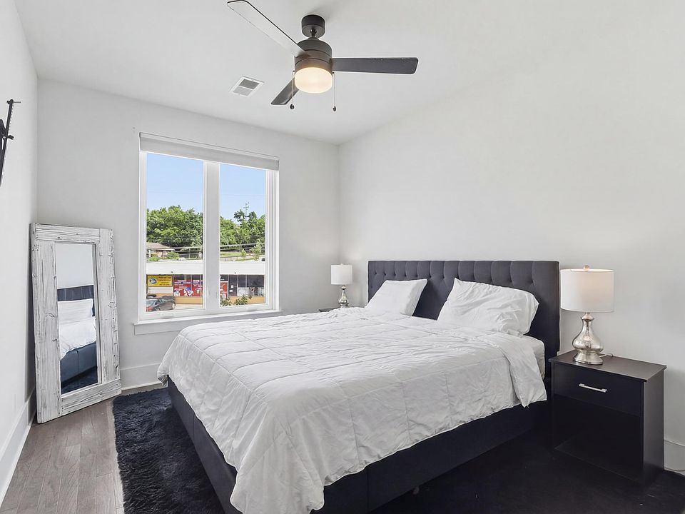1st image of 1507 Porter Rd #204