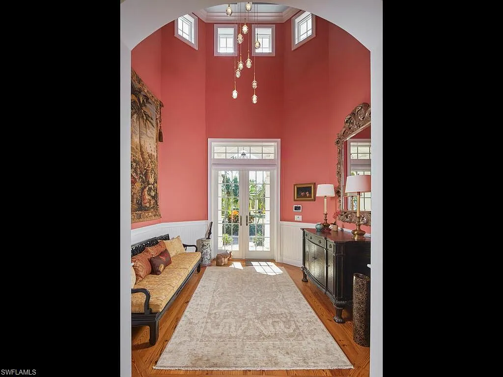 5 bed, 5.5 bath, 3631 sqft, $49,000 — Photo 3