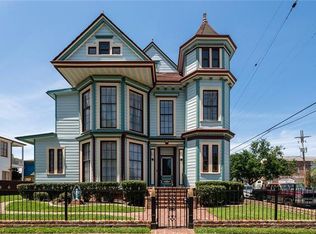 3303 Carondelet St #2A, New Orleans, LA 70115