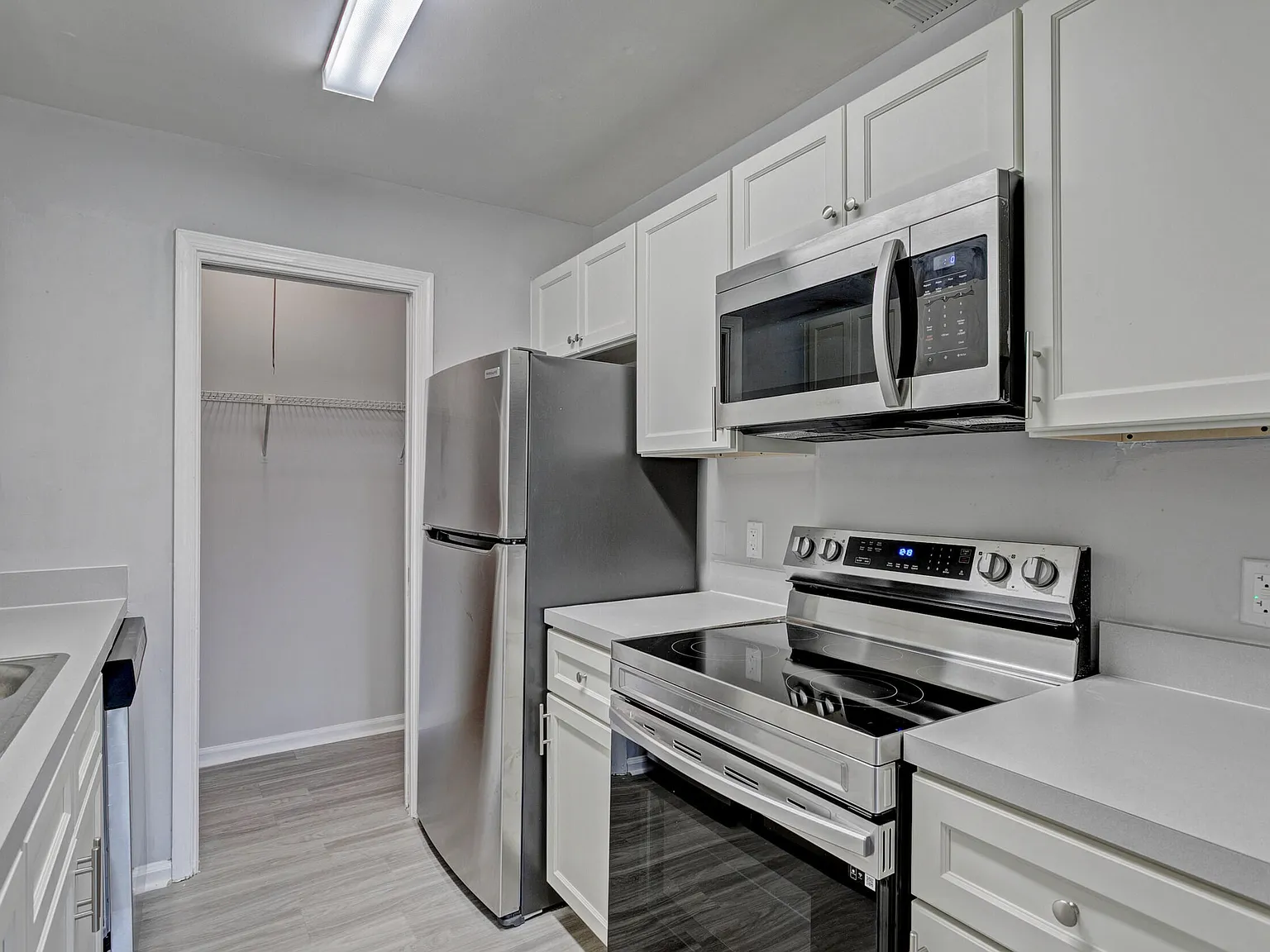 2 bed, 2.0 bath, 1158 sqft, $2,200 — Photo 4