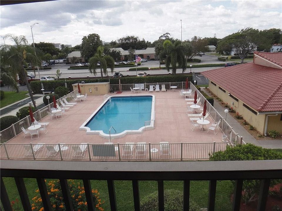 1st image of 2601 NE 14th Street Causeway #334