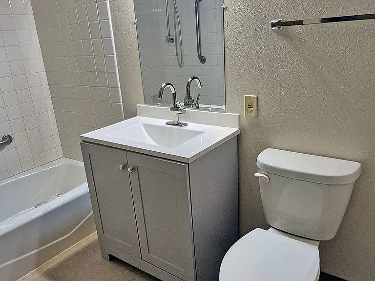 319 S Liberty Ave #2 — Photo 7