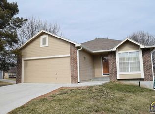 3532 SW Willow Brook Dr, Topeka, KS 66614