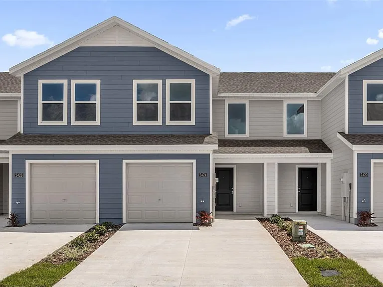 2424 Bevel Ln — Photo 1