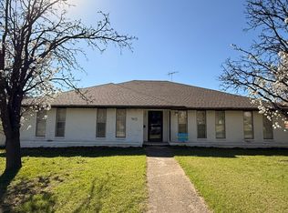 9415 Arborhill Dr, Dallas, TX 75243