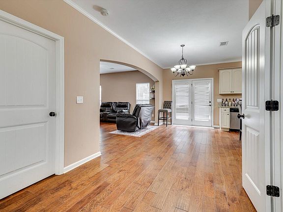4th image of 3628 Mossland Drive