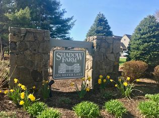 17 Shadow Farm Way, South Kingstown, RI 02879