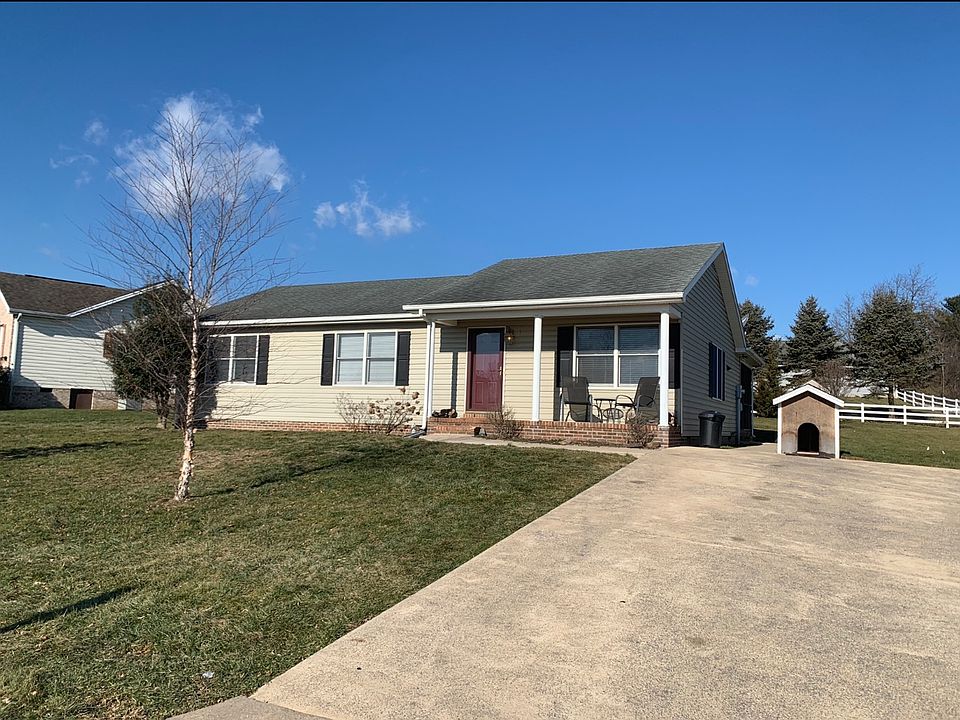 1st image of 341 Stoneleigh Dr
