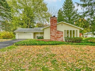 42 Holley Ridge Cir, Rochester, NY 14625