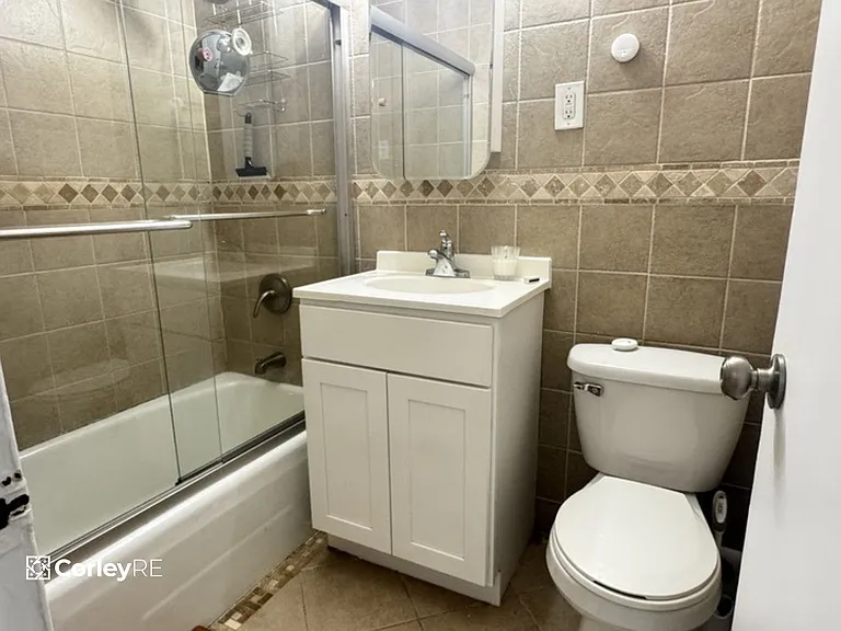 330 Lenox Rd #4T — Photo 9