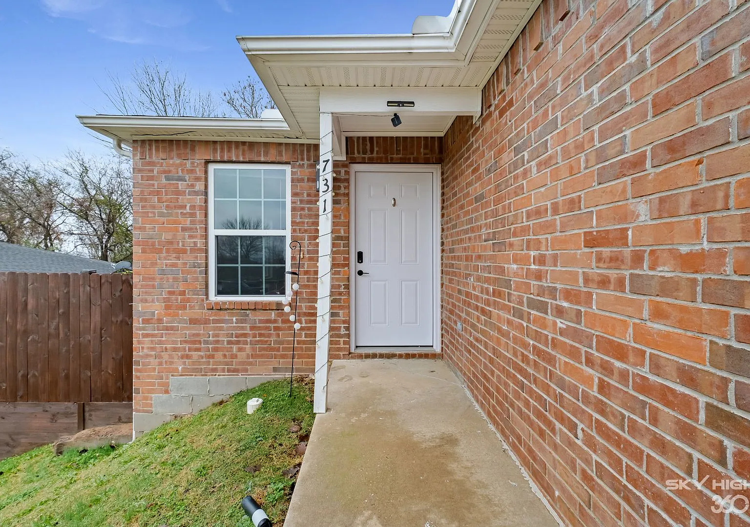 Modern Duplex in Fayetteville, AR — Photo 1