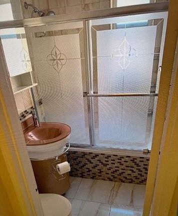 5th image of 2727 Ocean Pkwy APT C4