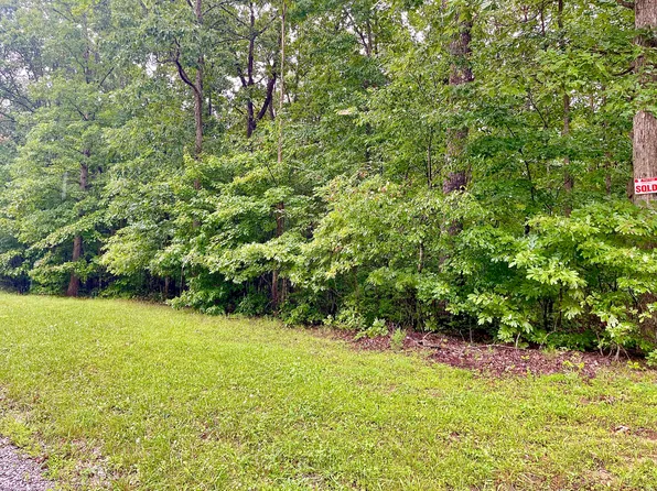 54 Lou Rd, Pikeville, TN 37367