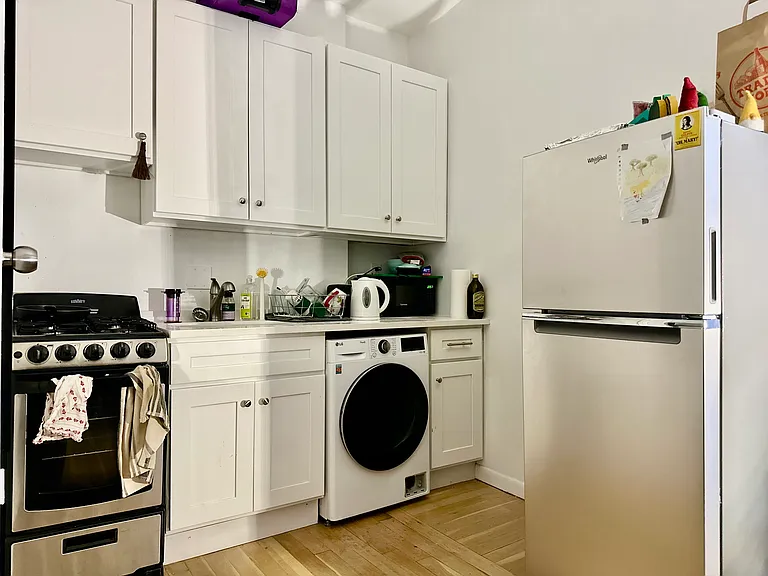 191 Henry St #15 — Photo 1