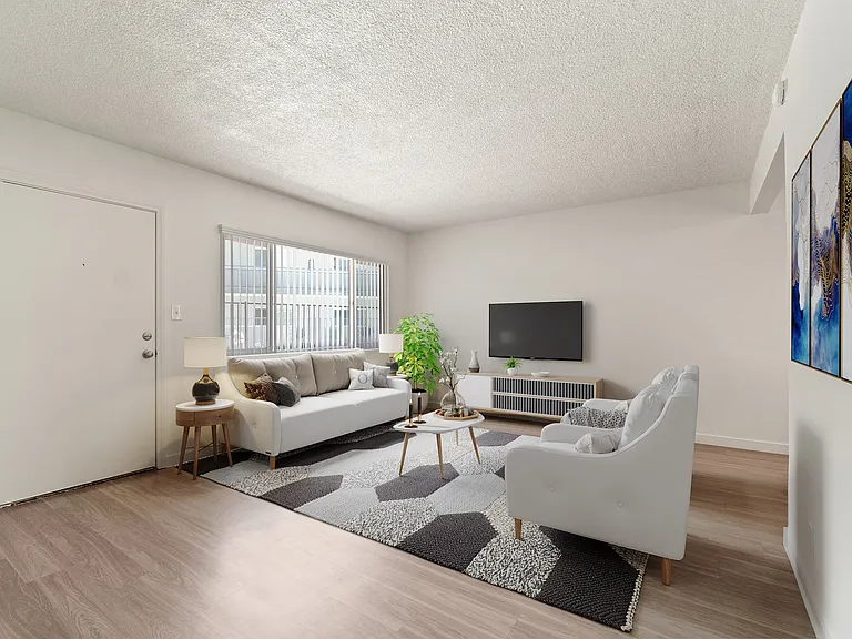 Stonewood Apartments — Photo 9