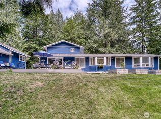 18043 Noll Rd NE, Poulsbo, WA 98370
