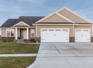 1097 Tramore Ct, Marion, IA 52302