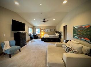 10201 Surry Pl, Truckee, CA 96161