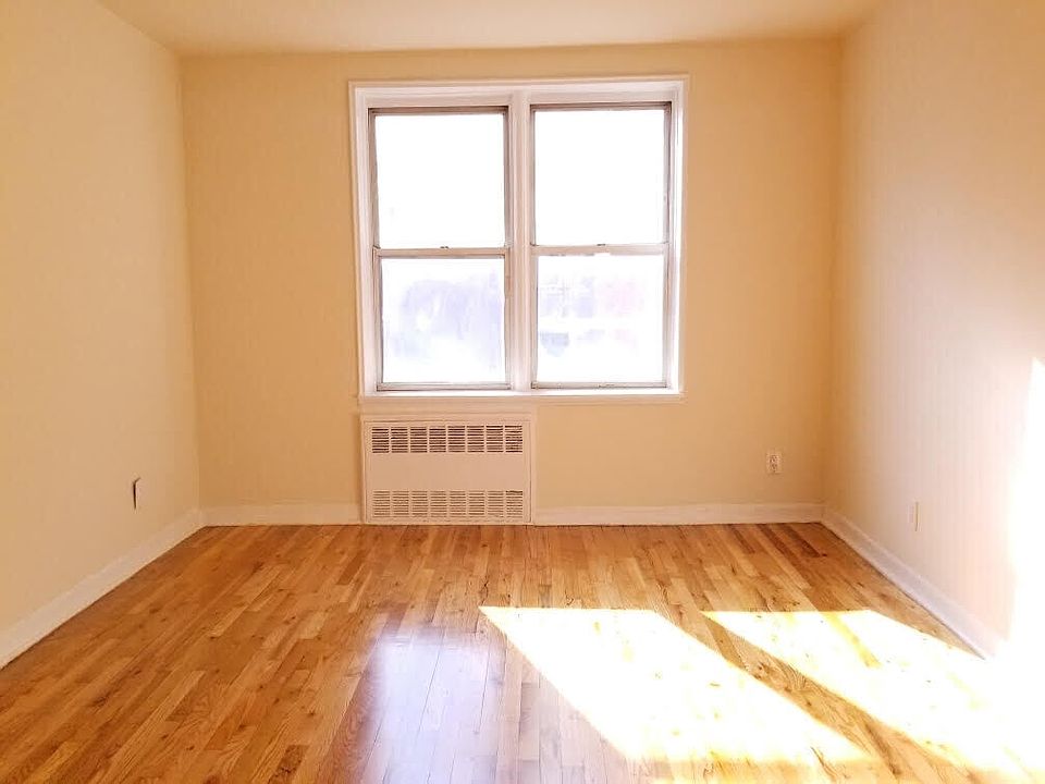 1st image of 142-2 84th Dr #58847