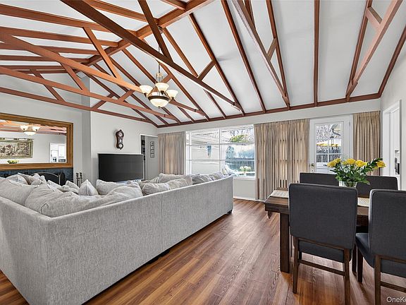 3rd image of 6 Wellington Road