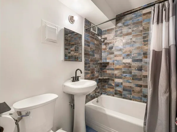 6515 Blvd East image 7 of 13