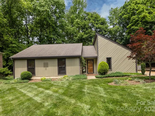 1332 Rock Point Rd, Charlotte, NC 28270