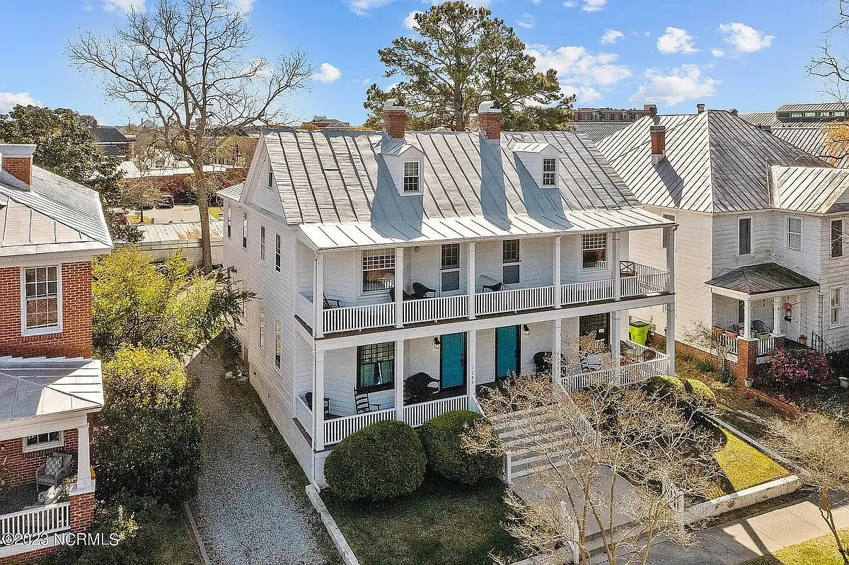 Building Photo - 208 Metcalf St #300