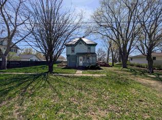 808 Main St, Elma, IA 50628