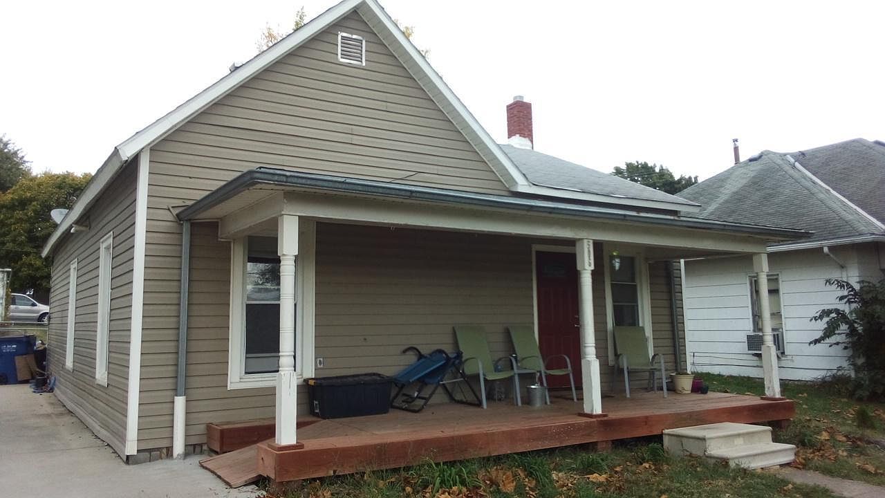506 Walnut St, Nortonville, KS 66060 Zillow