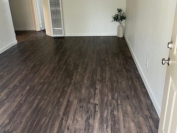 4th image of 1666 W Pampas Ln APT 39