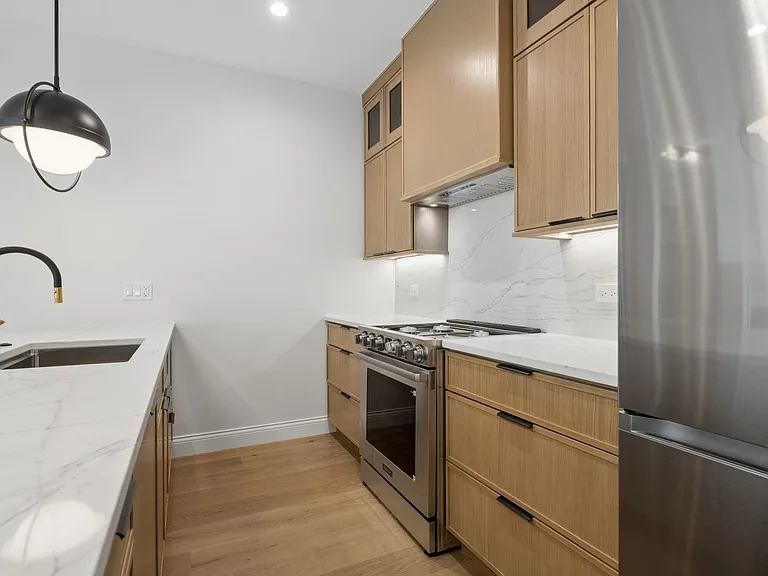 3739 N Clifton Ave #2 — Photo 15