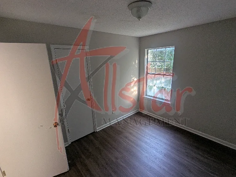 502 Village Cv — Photo 11