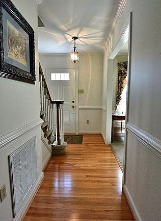 3rd image of 3107 Warren Ct