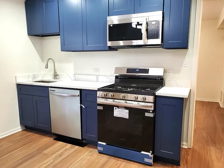 2900 W Foster Ave #GS — Photo 3