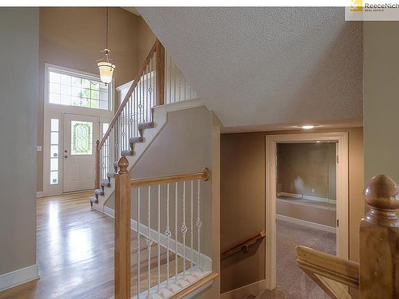 5th image of 23717 W 54th Ter