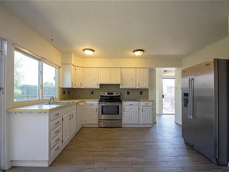 6500 Blue Ridge Trl — Photo 17