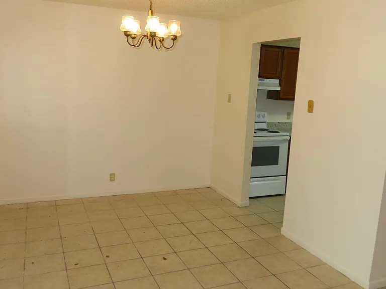 502 Green Meadow Blvd #0 — Photo 4