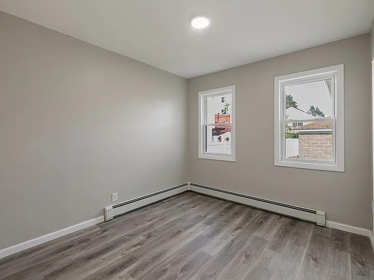 121 Hillview Ave #B — Photo 9