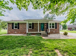 395 Lawson St, Smiths Grove, KY 42171