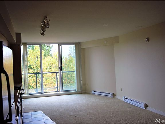 4th image of 1100 106th Ave NE APT 708