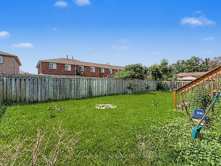 48 Cassandra Dr #LOWER — Photo 11