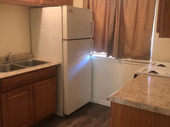 4th image of 33 Arcade Blvd APT A