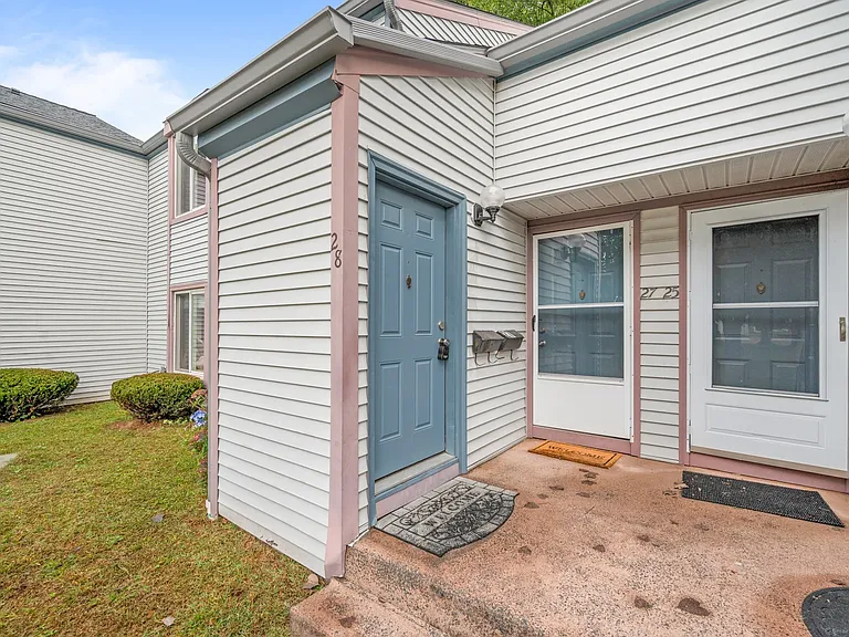 28 Candlewood Dr — Photo 13